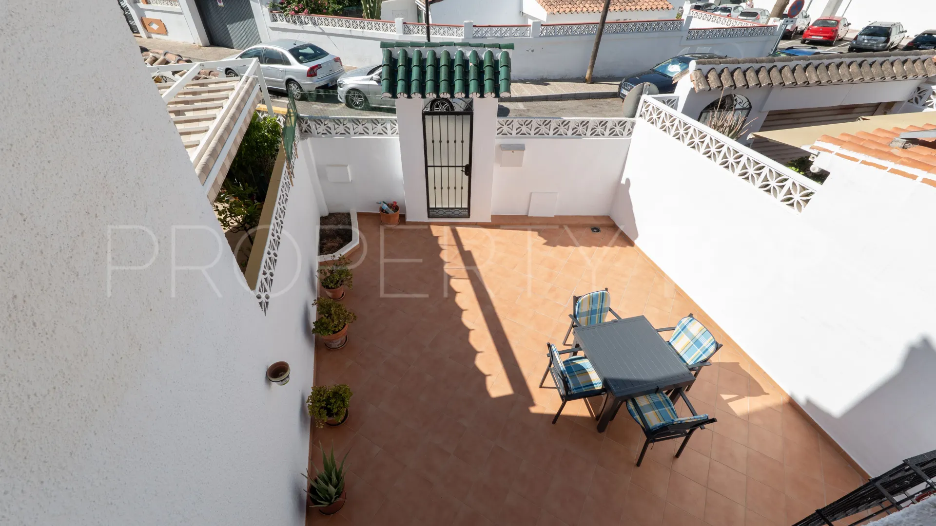 Adosado en venta en Nueva Andalucia de 4 dormitorios