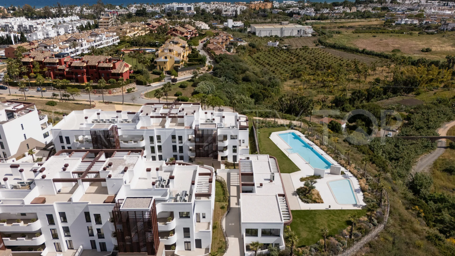 Comprar apartamento planta baja con 3 dormitorios en Cancelada