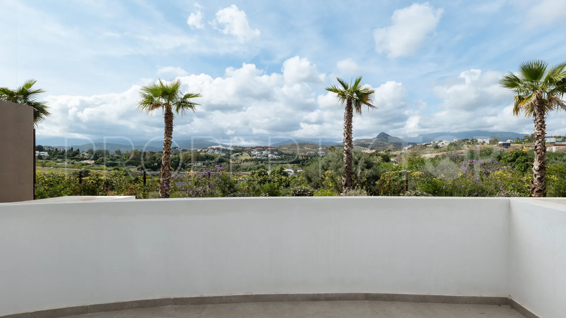 Comprar apartamento planta baja con 3 dormitorios en Cancelada