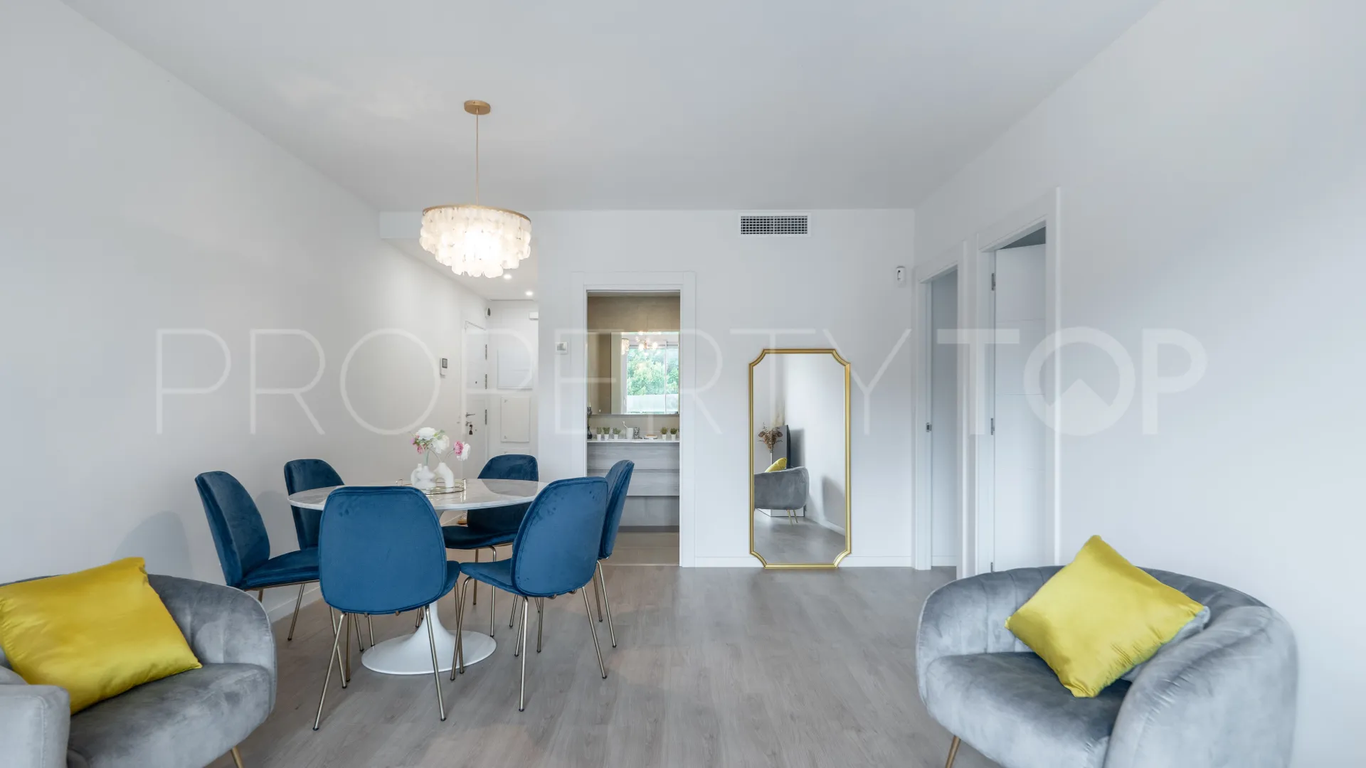 Comprar apartamento de 2 dormitorios en Nueva Andalucia