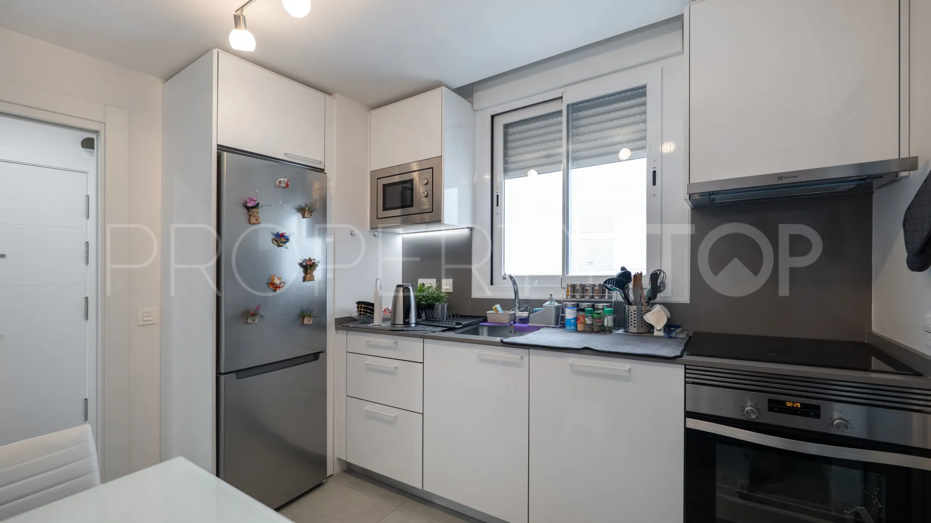 Comprar apartamento de 2 dormitorios en Nueva Andalucia
