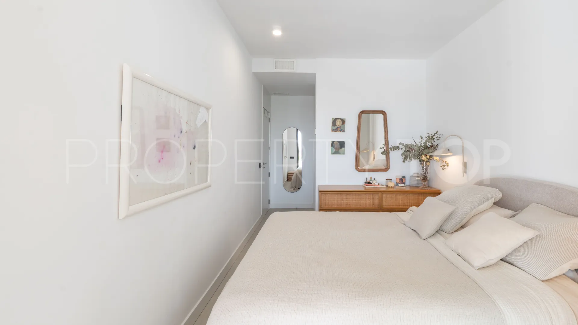 2 bedrooms ground floor apartment in Los Altos de los Monteros for sale
