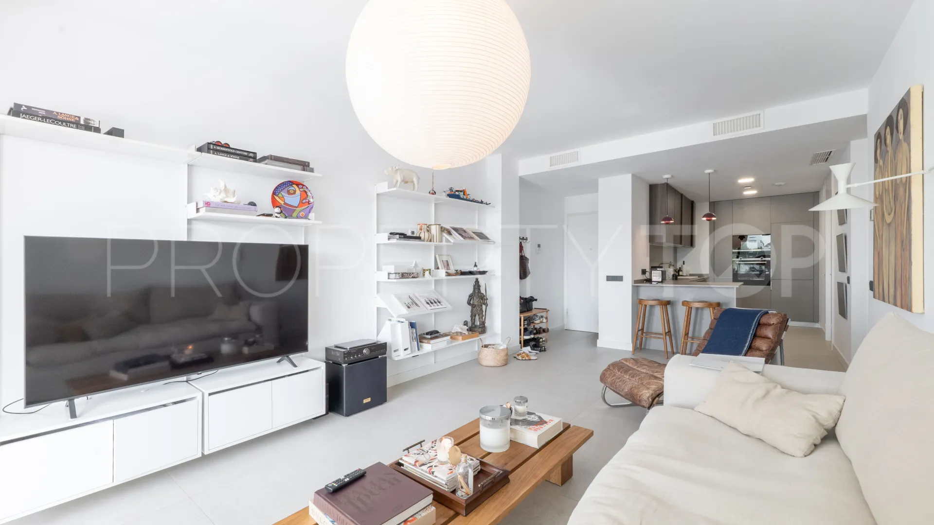 2 bedrooms ground floor apartment in Los Altos de los Monteros for sale