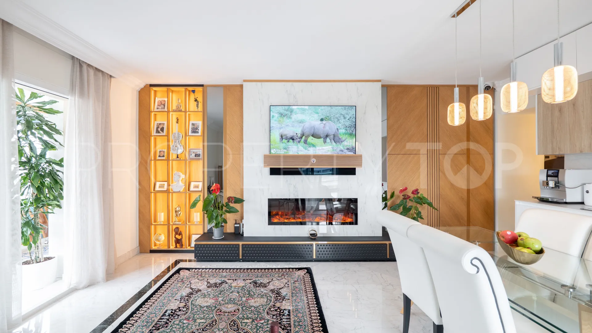 Se vende apartamento con 2 dormitorios en Marina Banus
