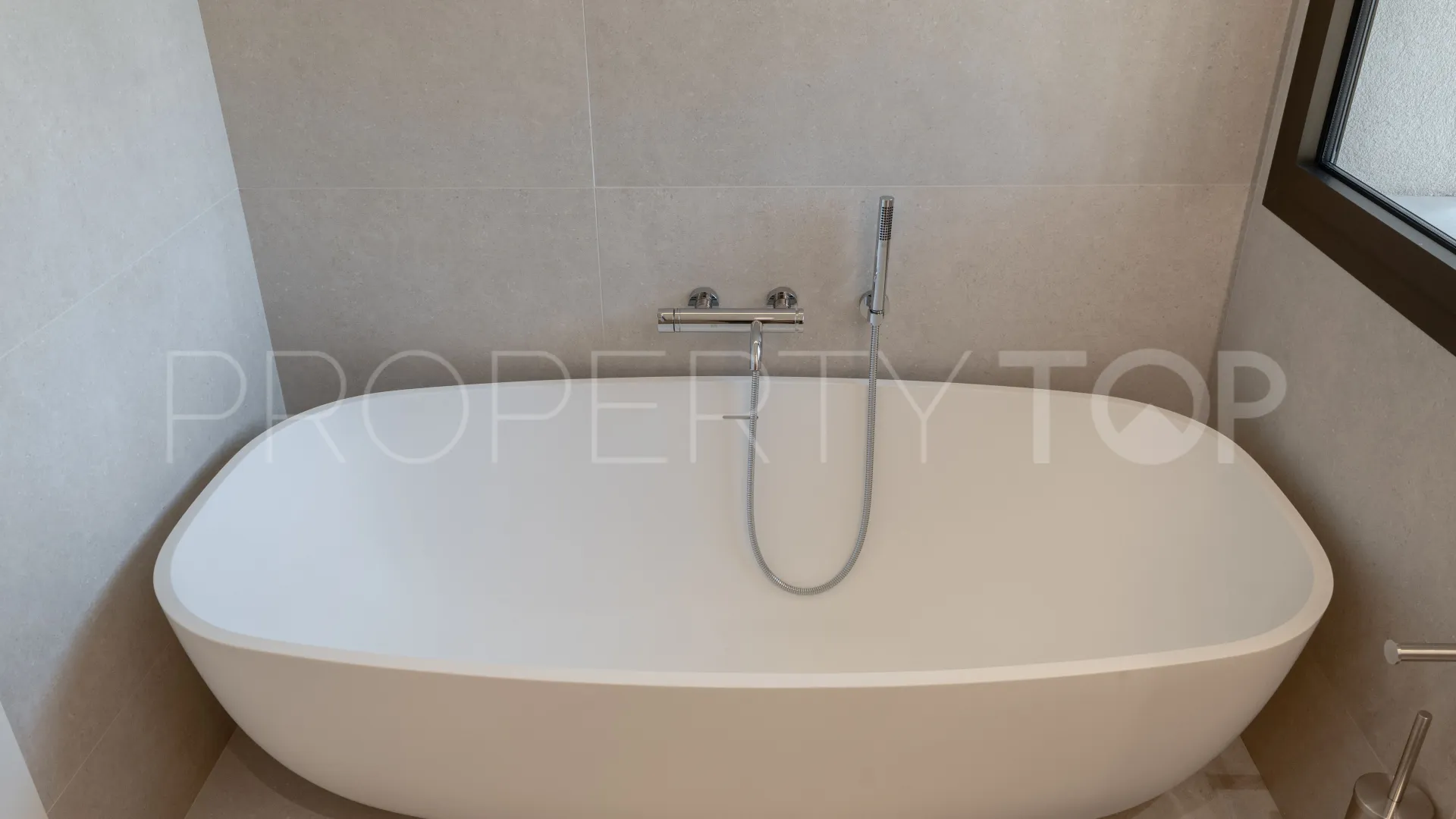 Real de La Quinta 4 bedrooms apartment for sale