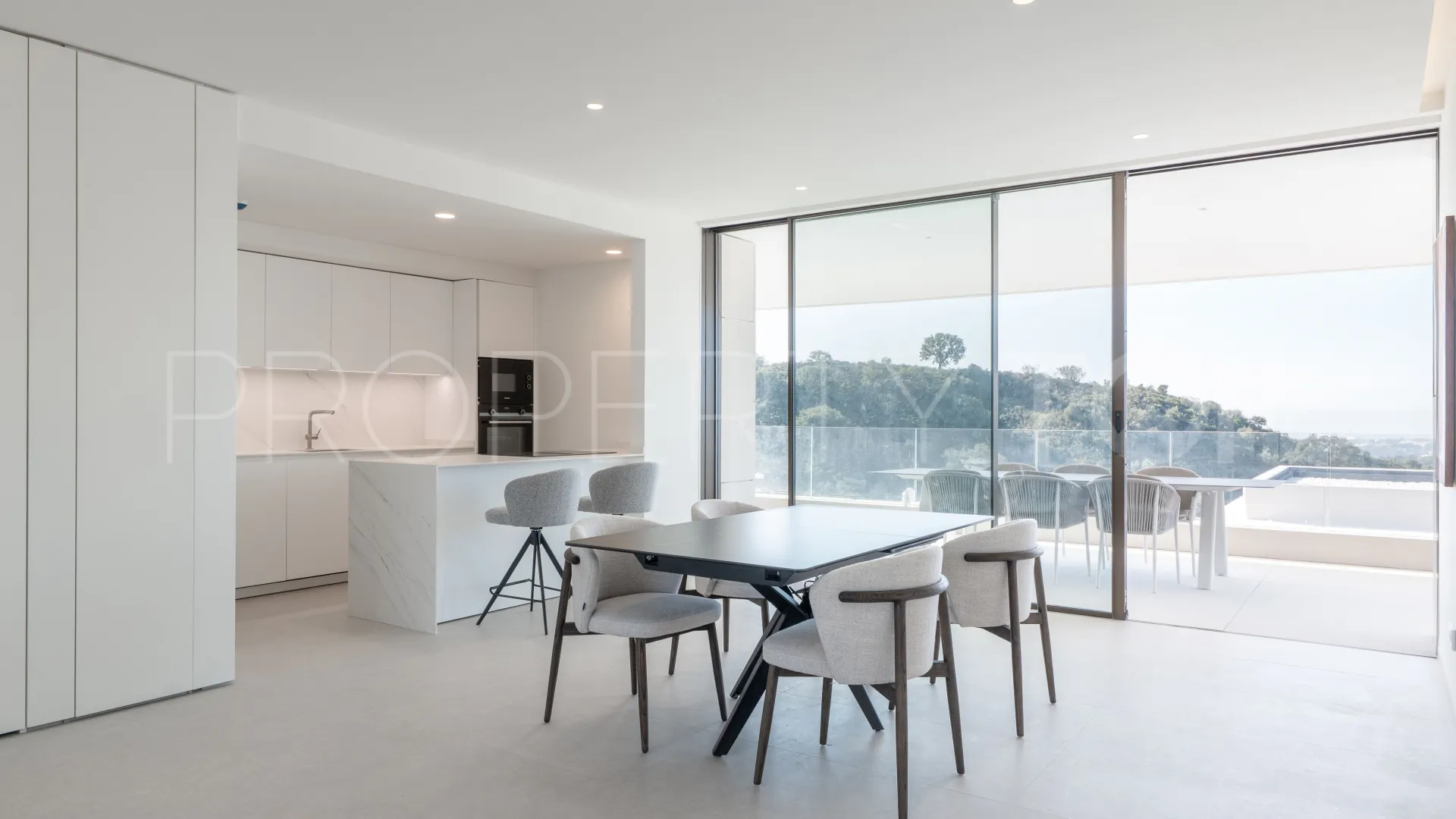 Real de La Quinta 4 bedrooms apartment for sale