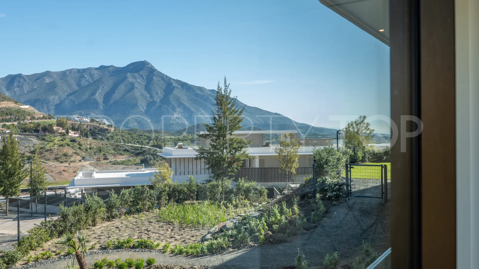 Real de La Quinta 4 bedrooms apartment for sale