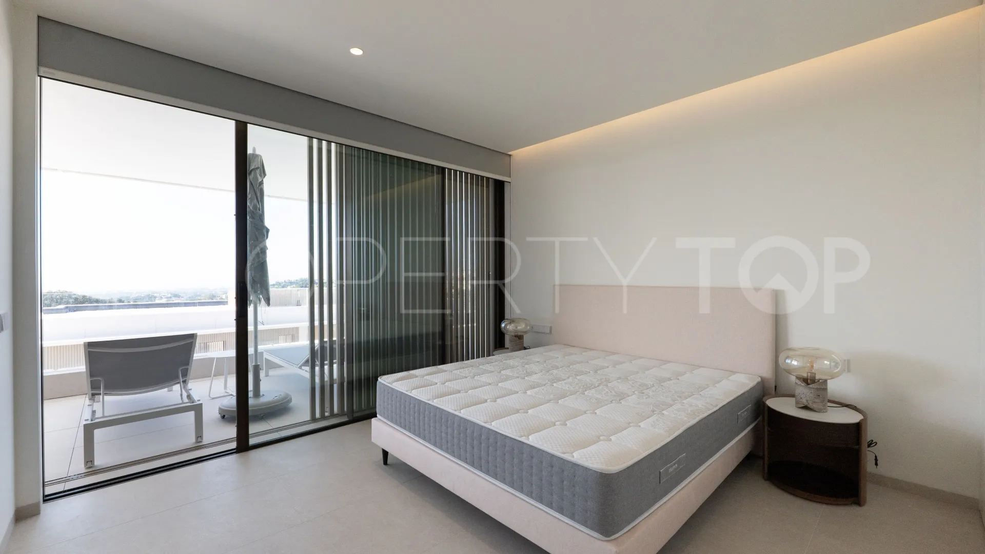 Real de La Quinta 4 bedrooms apartment for sale