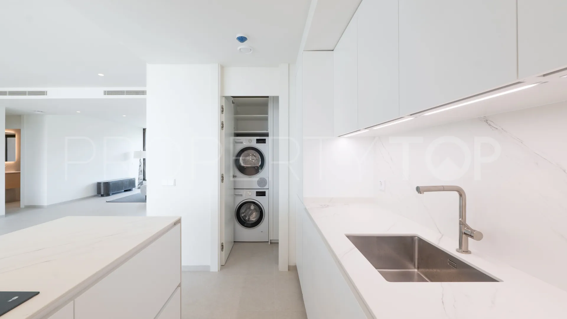 Real de La Quinta 4 bedrooms apartment for sale