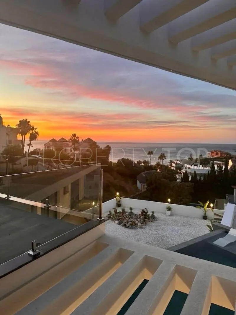 Villa con 5 dormitorios a la venta en Mijas Costa