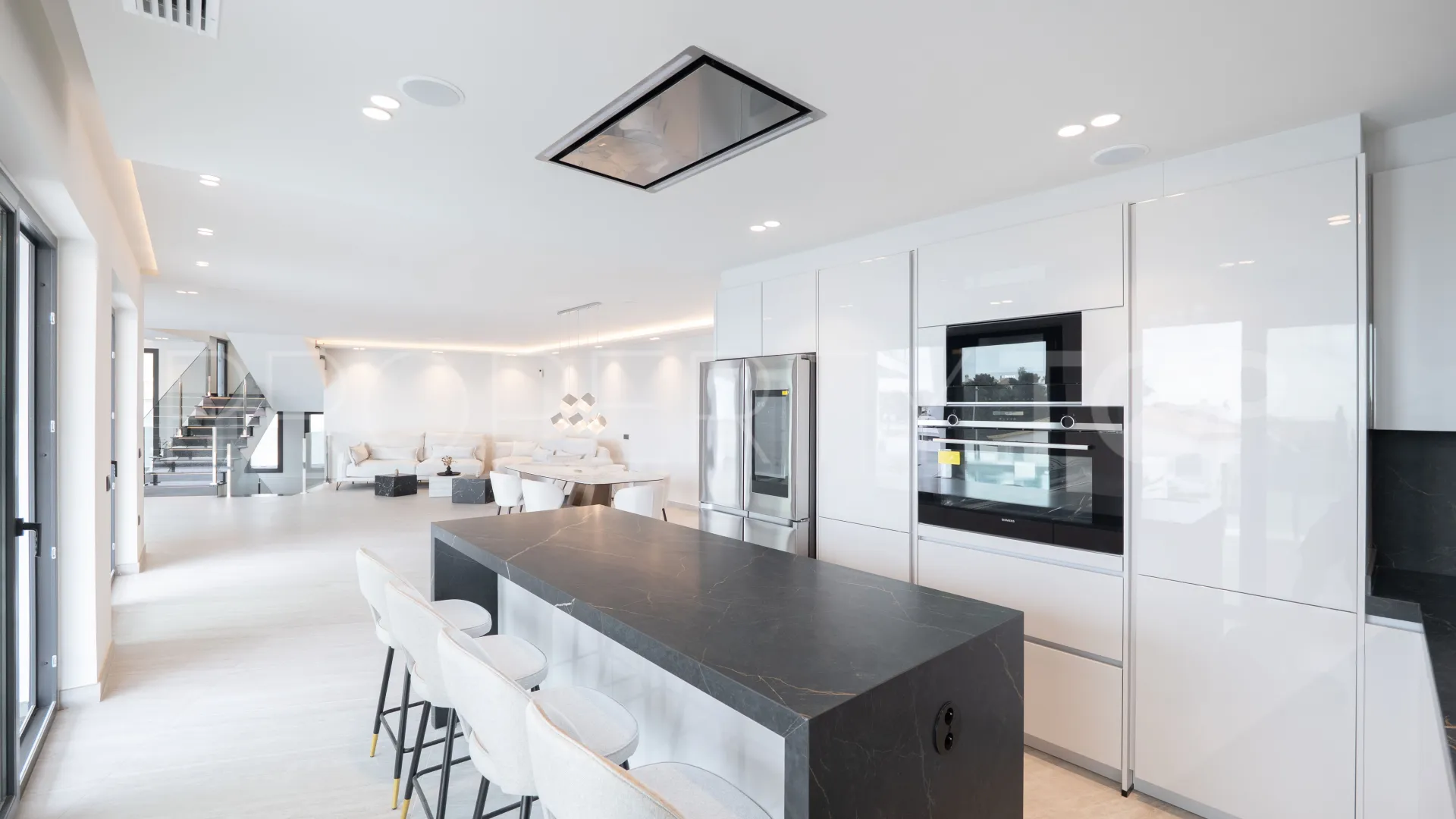 Villa con 5 dormitorios a la venta en Mijas Costa