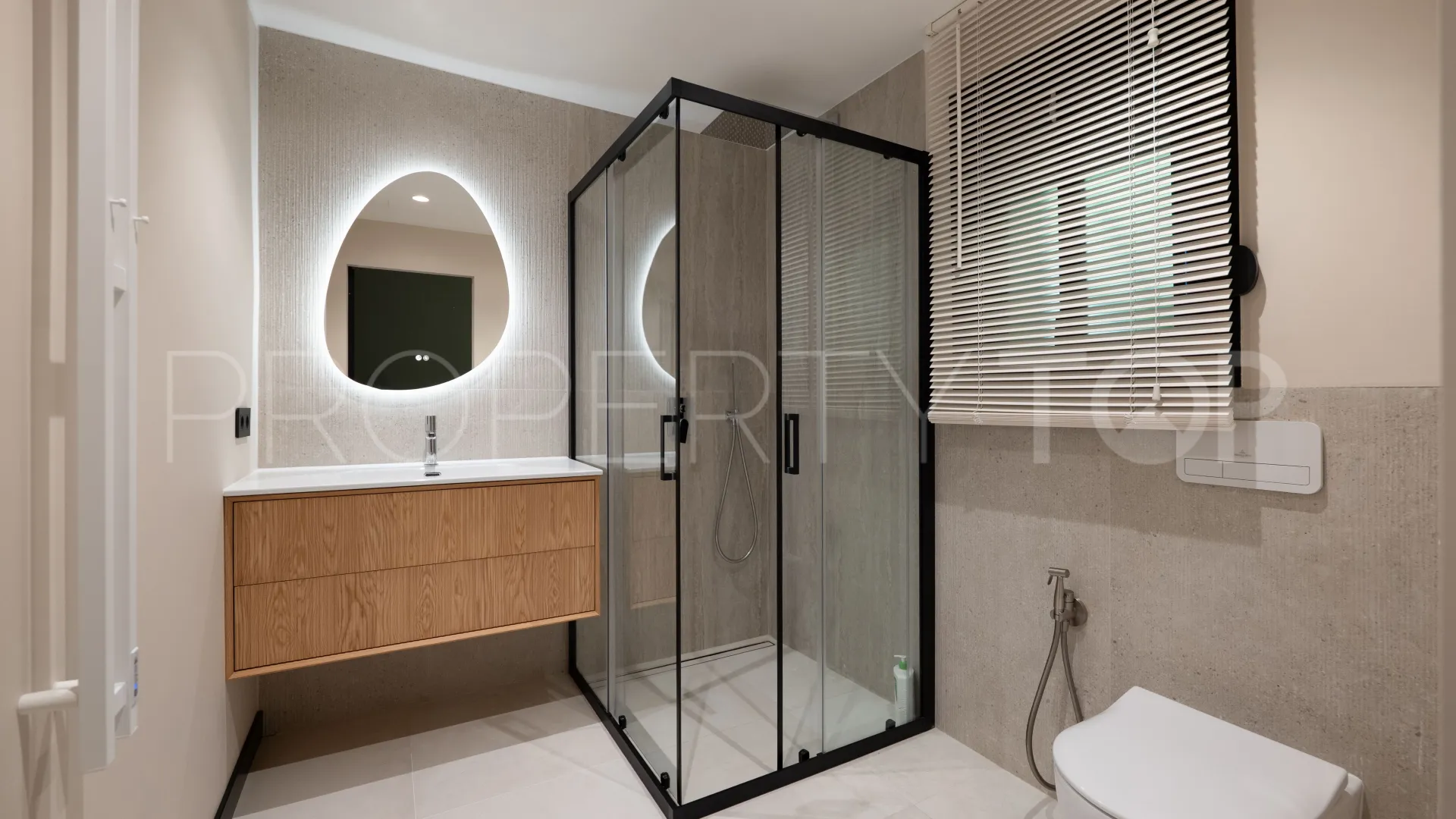 Apartamento planta baja en venta en Los Capanes del Golf de 4 dormitorios