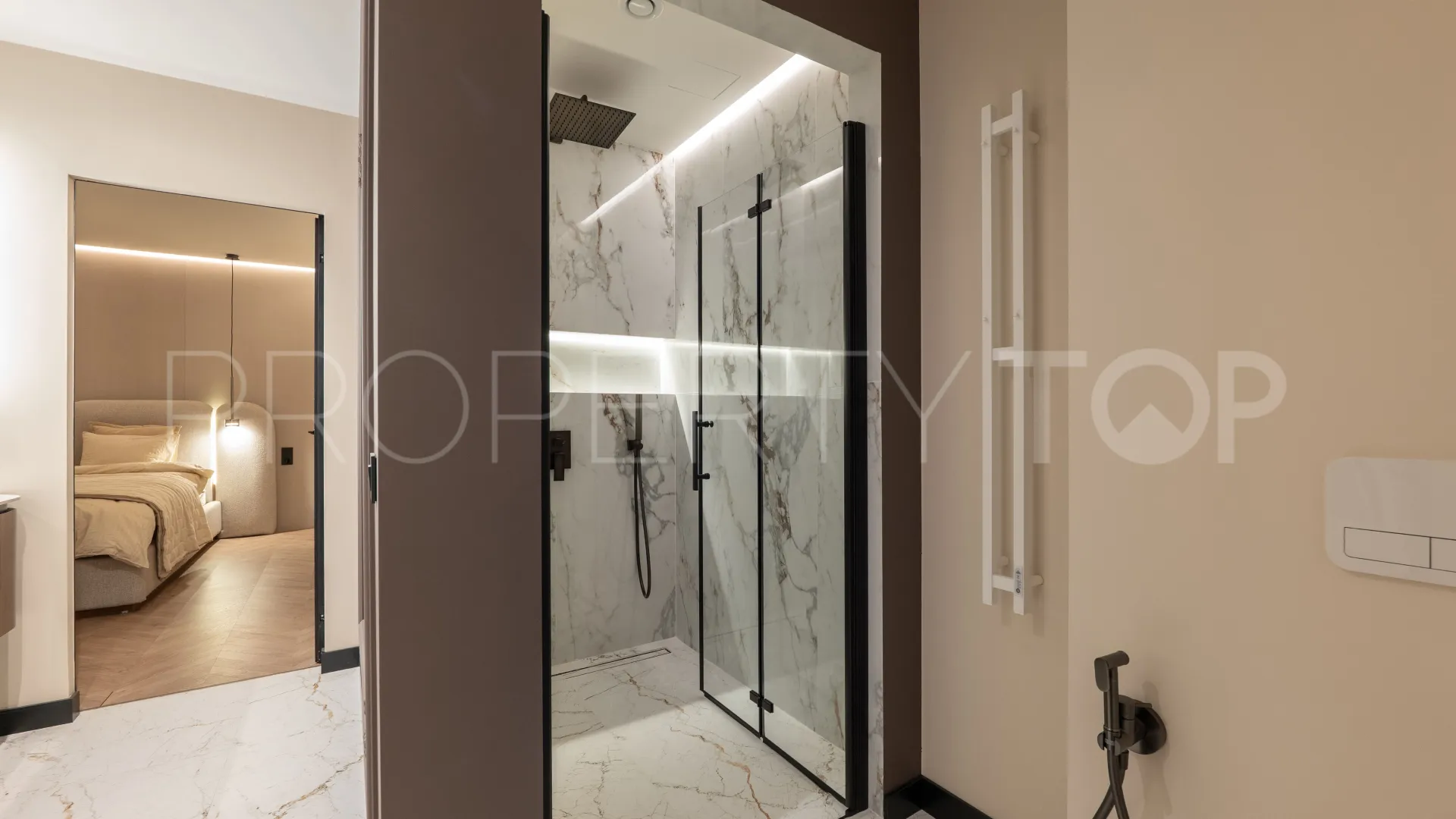 Apartamento planta baja en venta en Los Capanes del Golf de 4 dormitorios