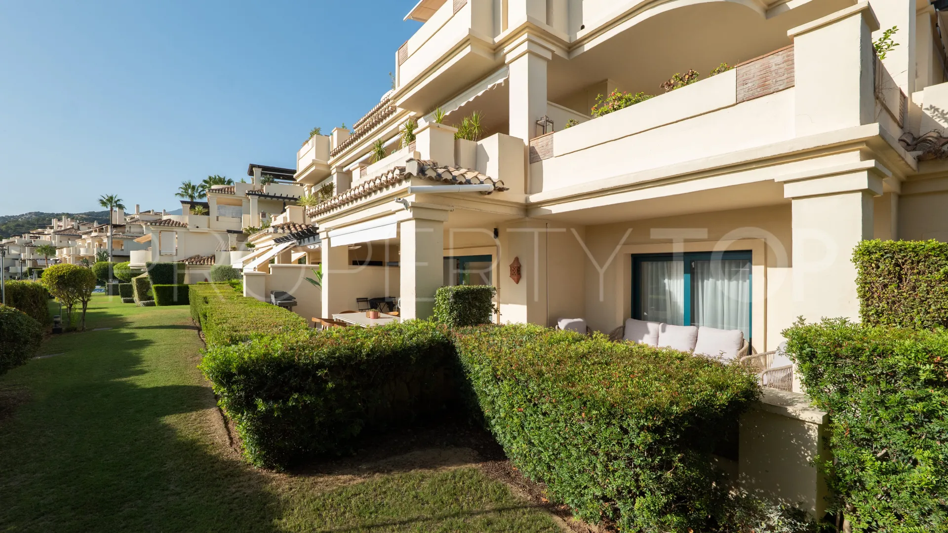 Apartamento planta baja en venta en Los Capanes del Golf de 4 dormitorios