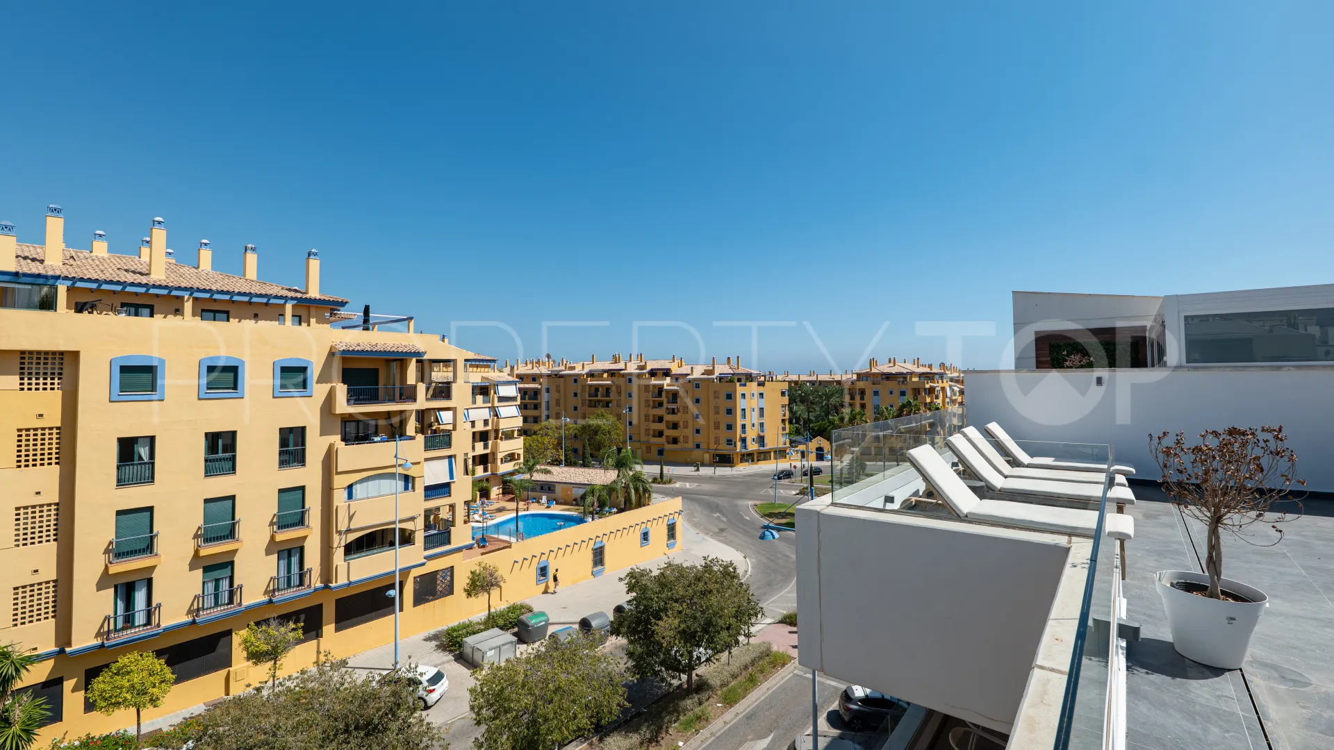 Comprar Ático de 3 dormitorios en San Pedro de Alcantara