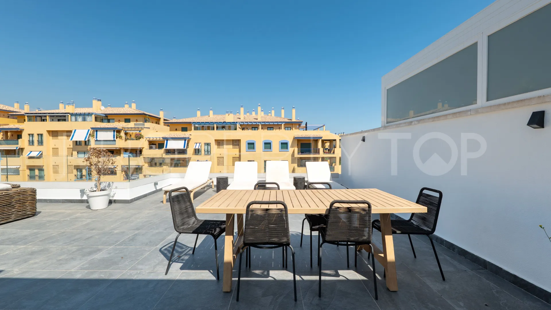 Comprar Ático de 3 dormitorios en San Pedro de Alcantara