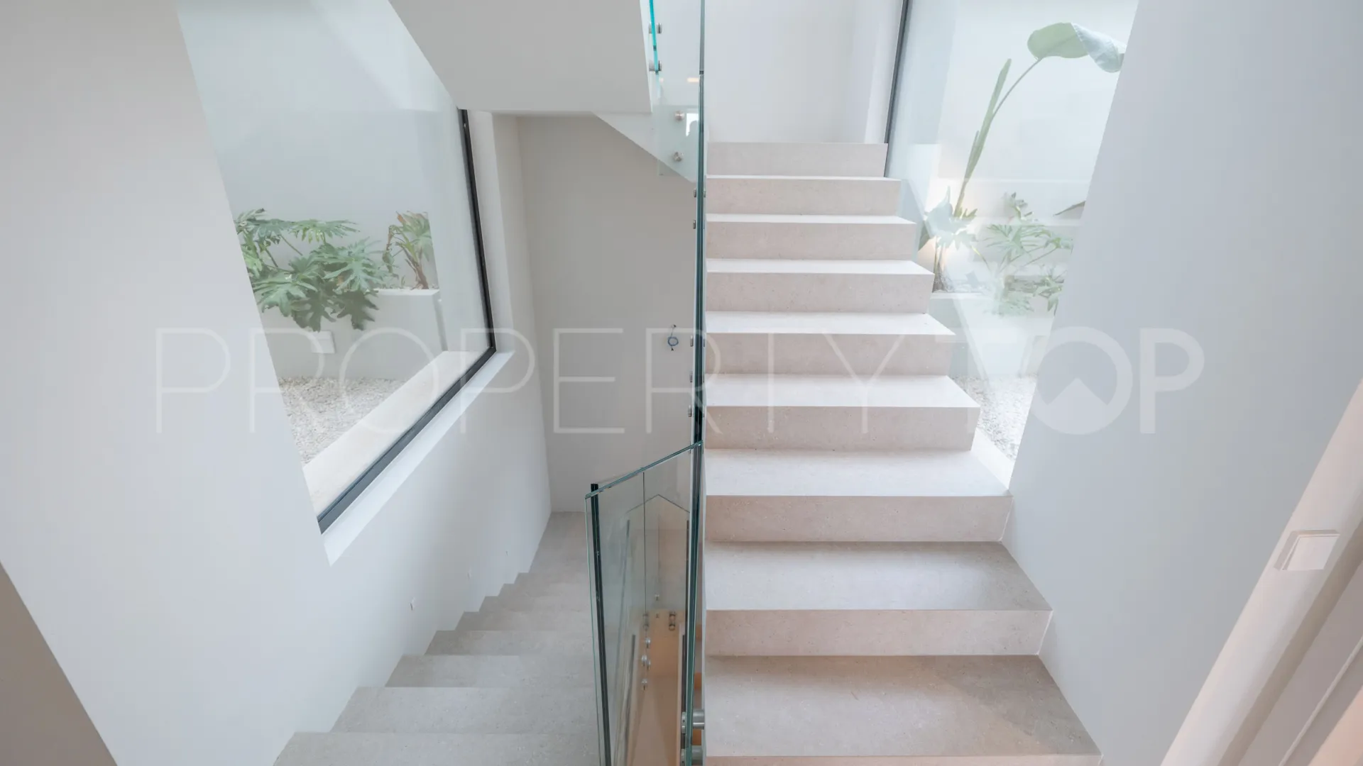 Se vende villa en Paraiso Alto