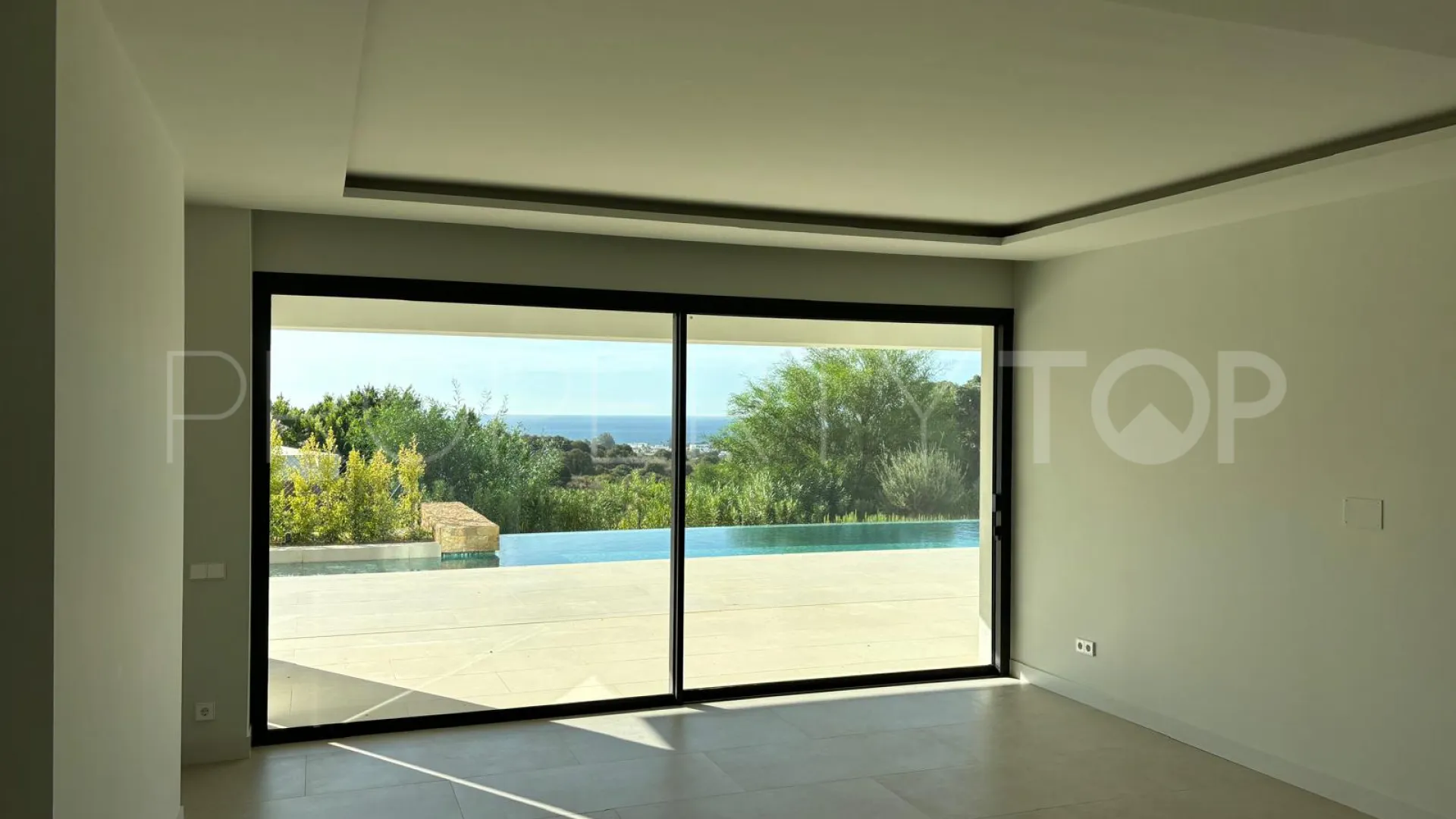 Se vende villa en Paraiso Alto