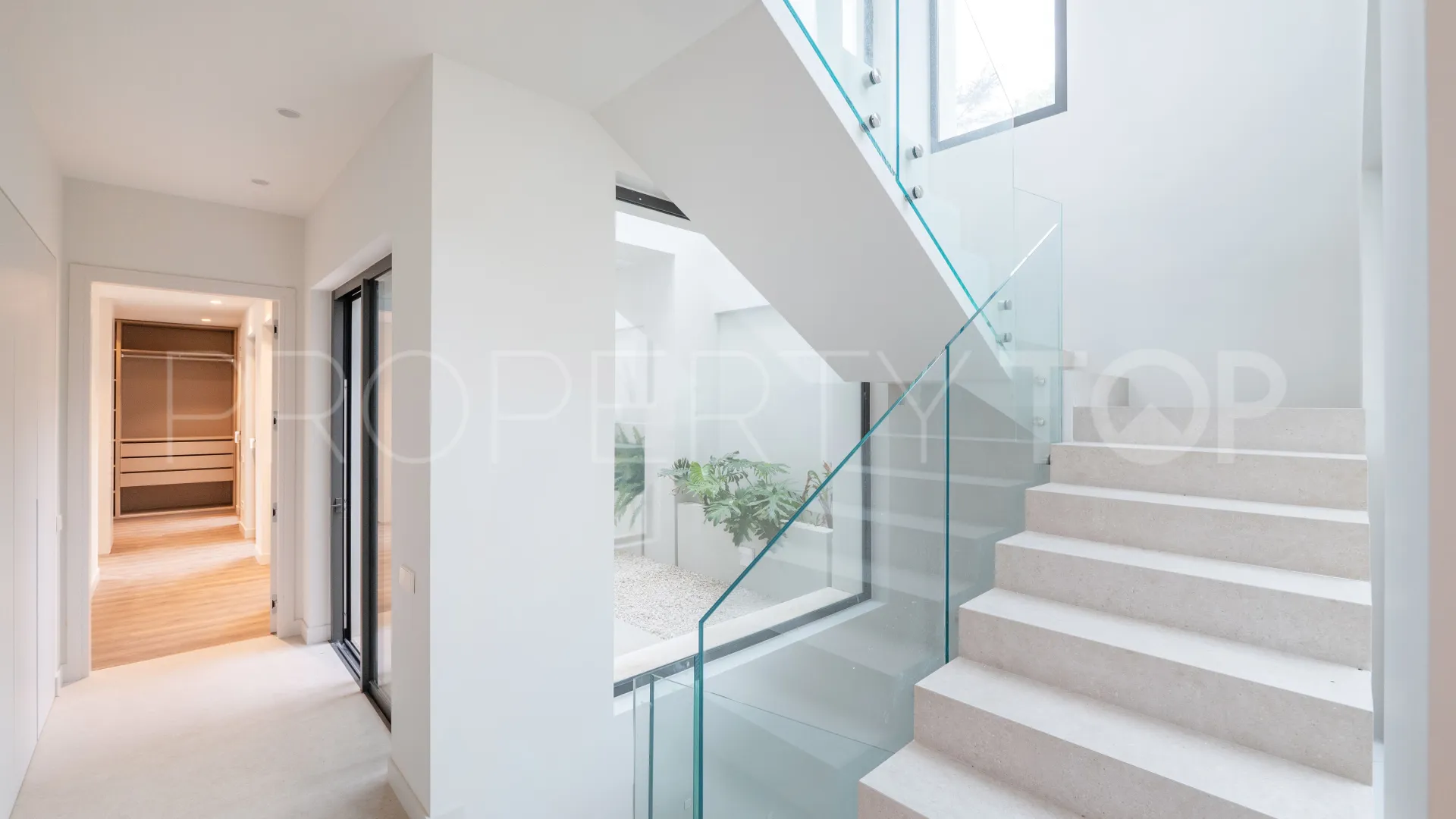 Se vende villa en Paraiso Alto