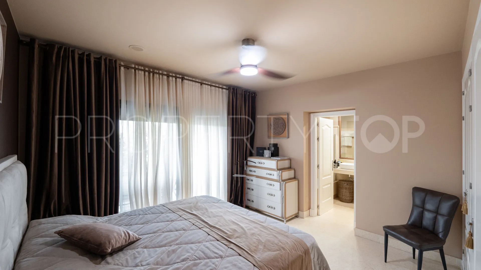 5 bedrooms apartment for sale in Los Capanes del Golf