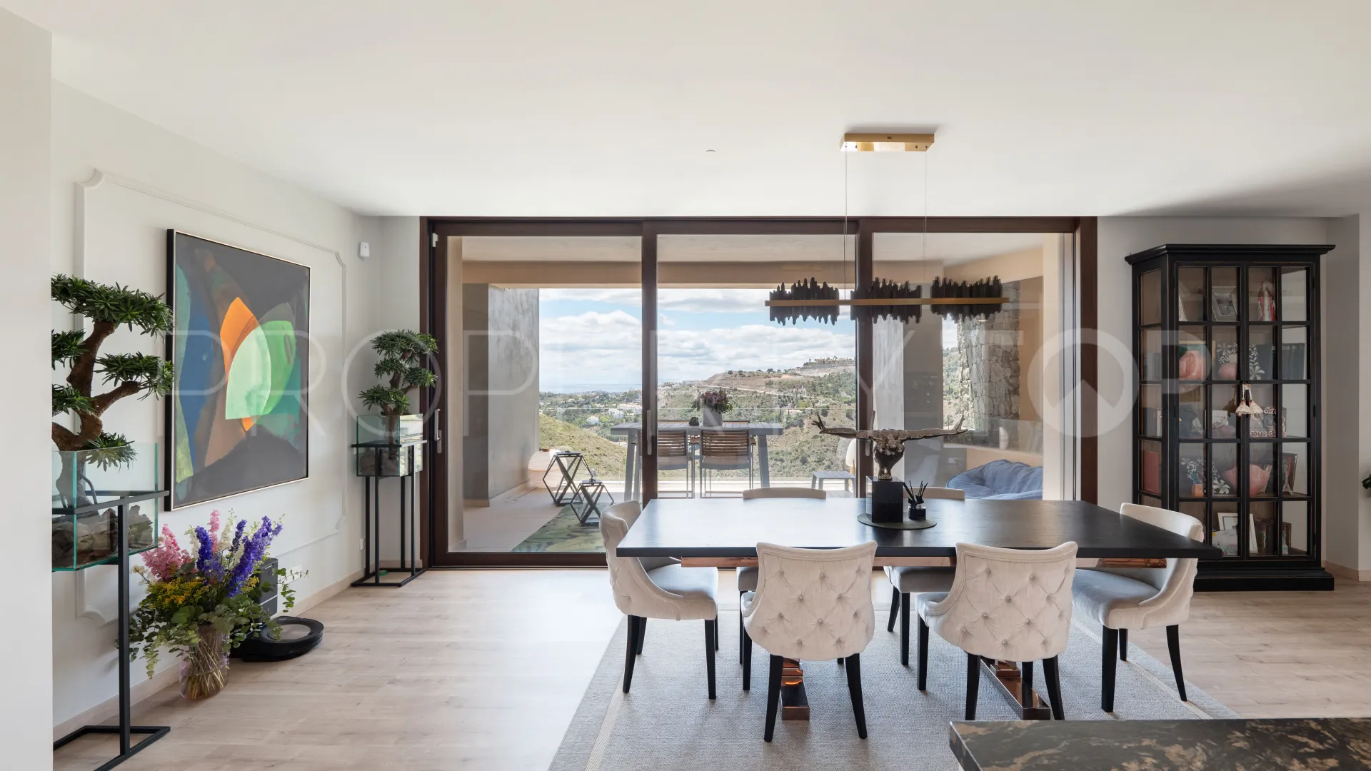 Apartment for sale in Real de La Quinta with 4 bedrooms