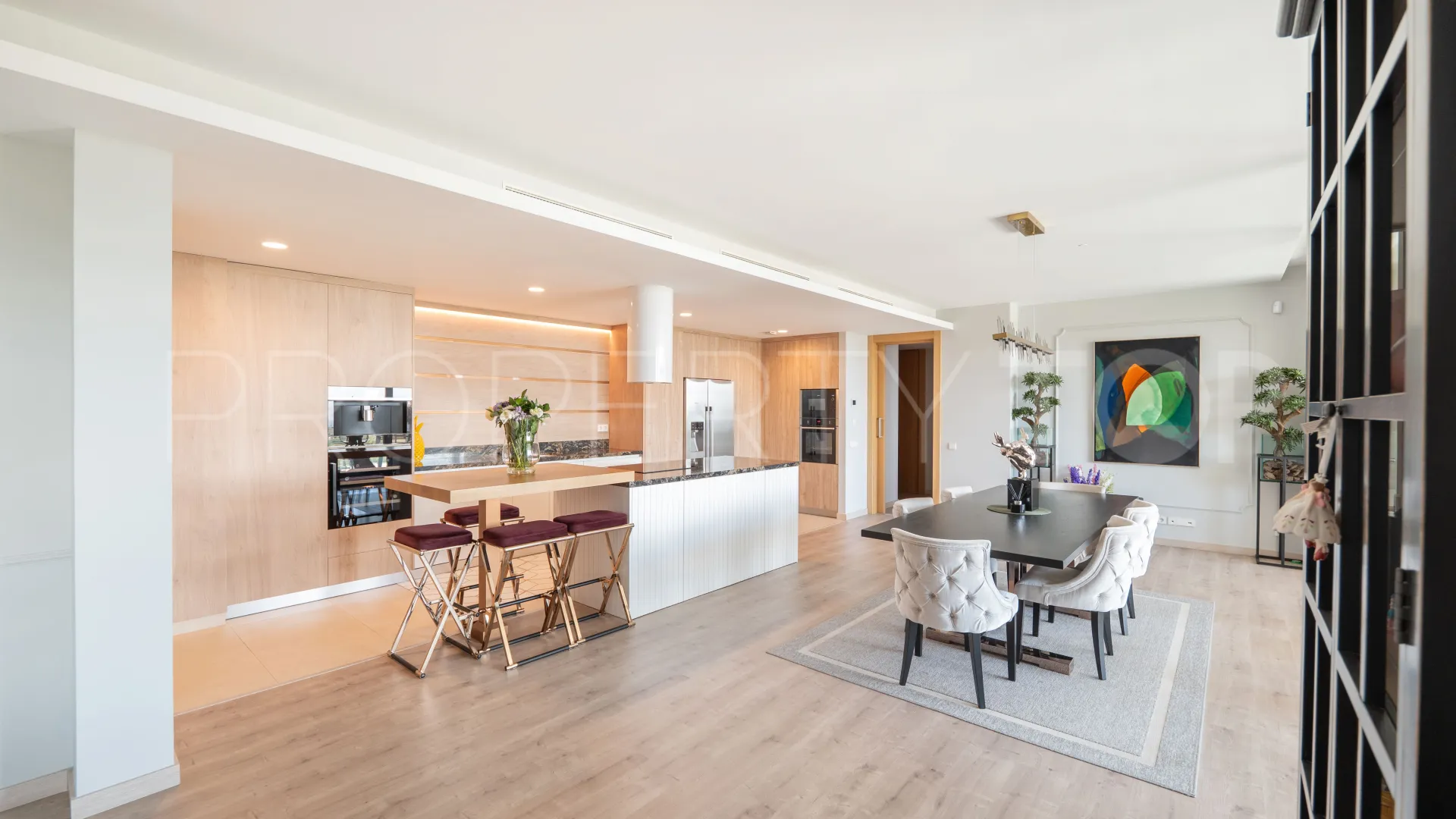 Apartment for sale in Real de La Quinta with 4 bedrooms