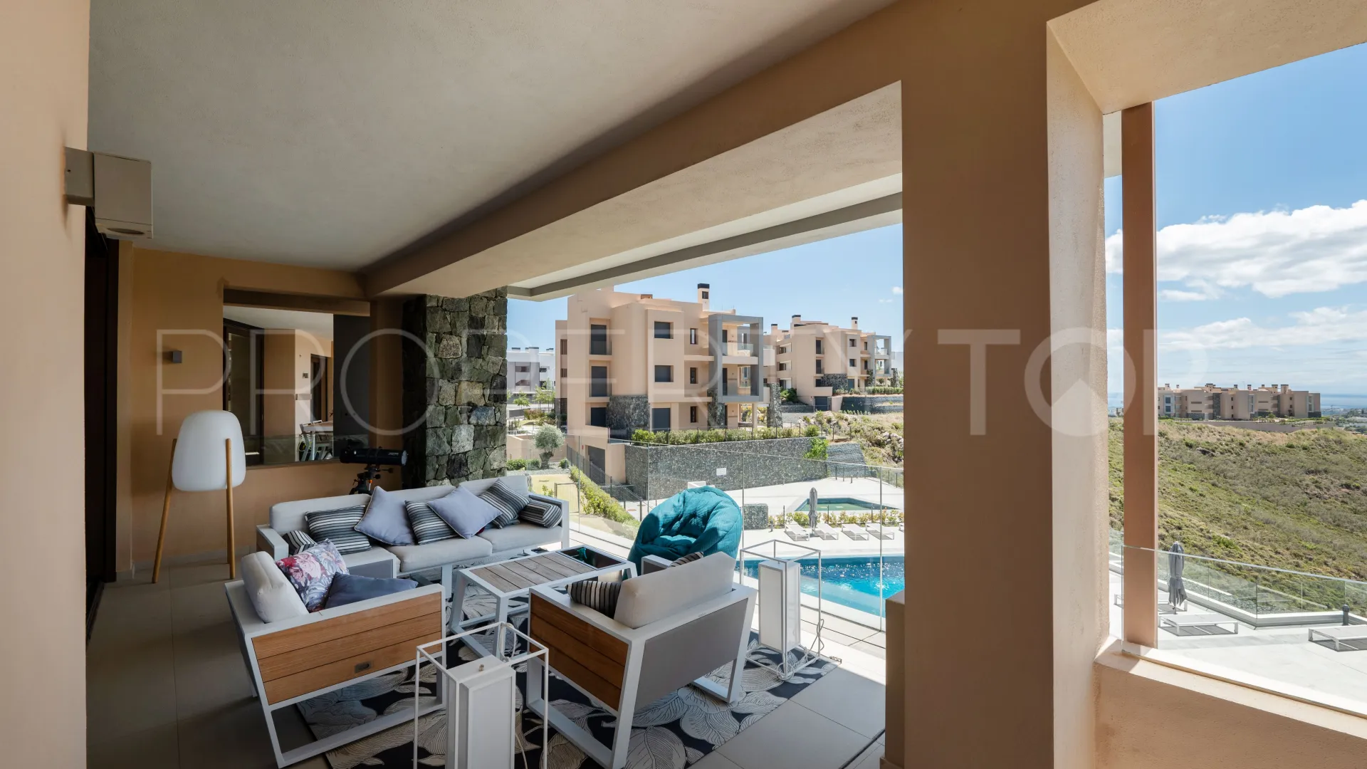Apartment for sale in Real de La Quinta with 4 bedrooms