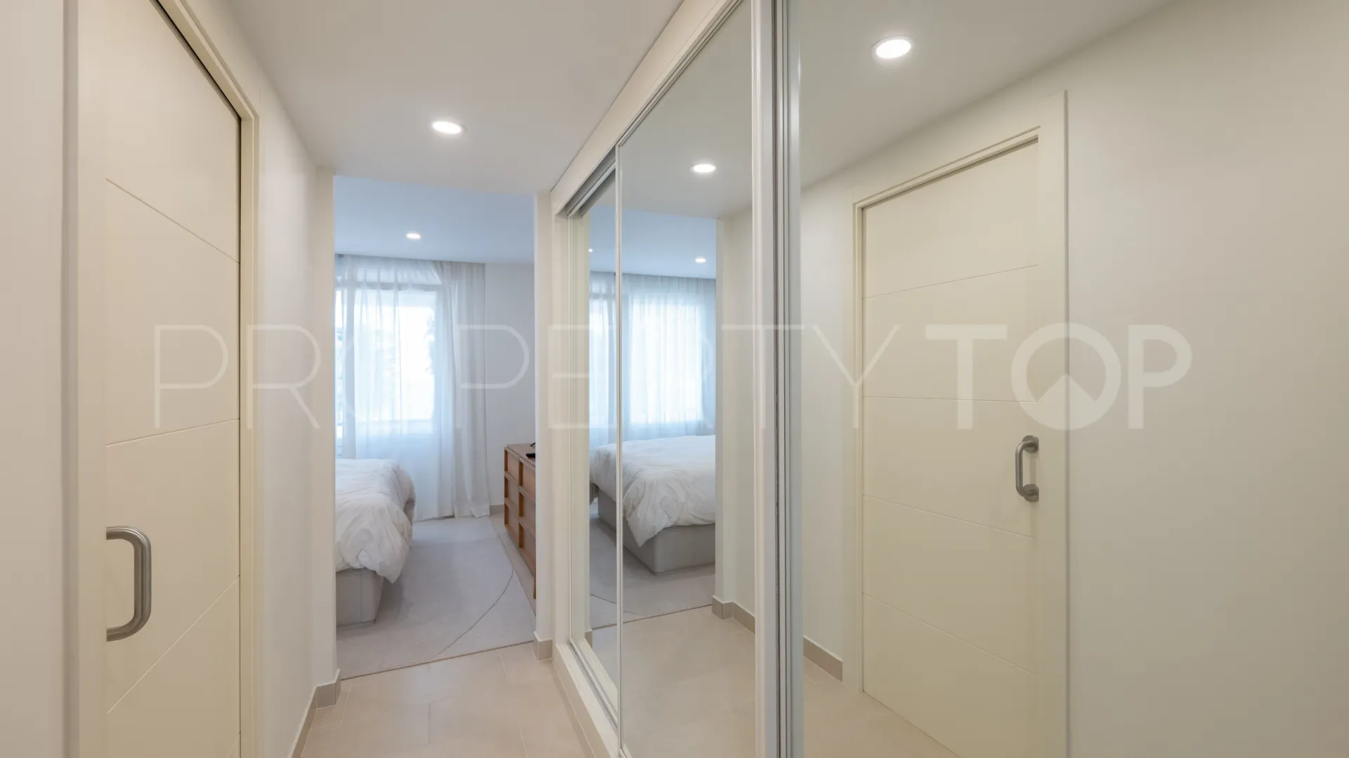 Apartment in Los Granados Playa for sale