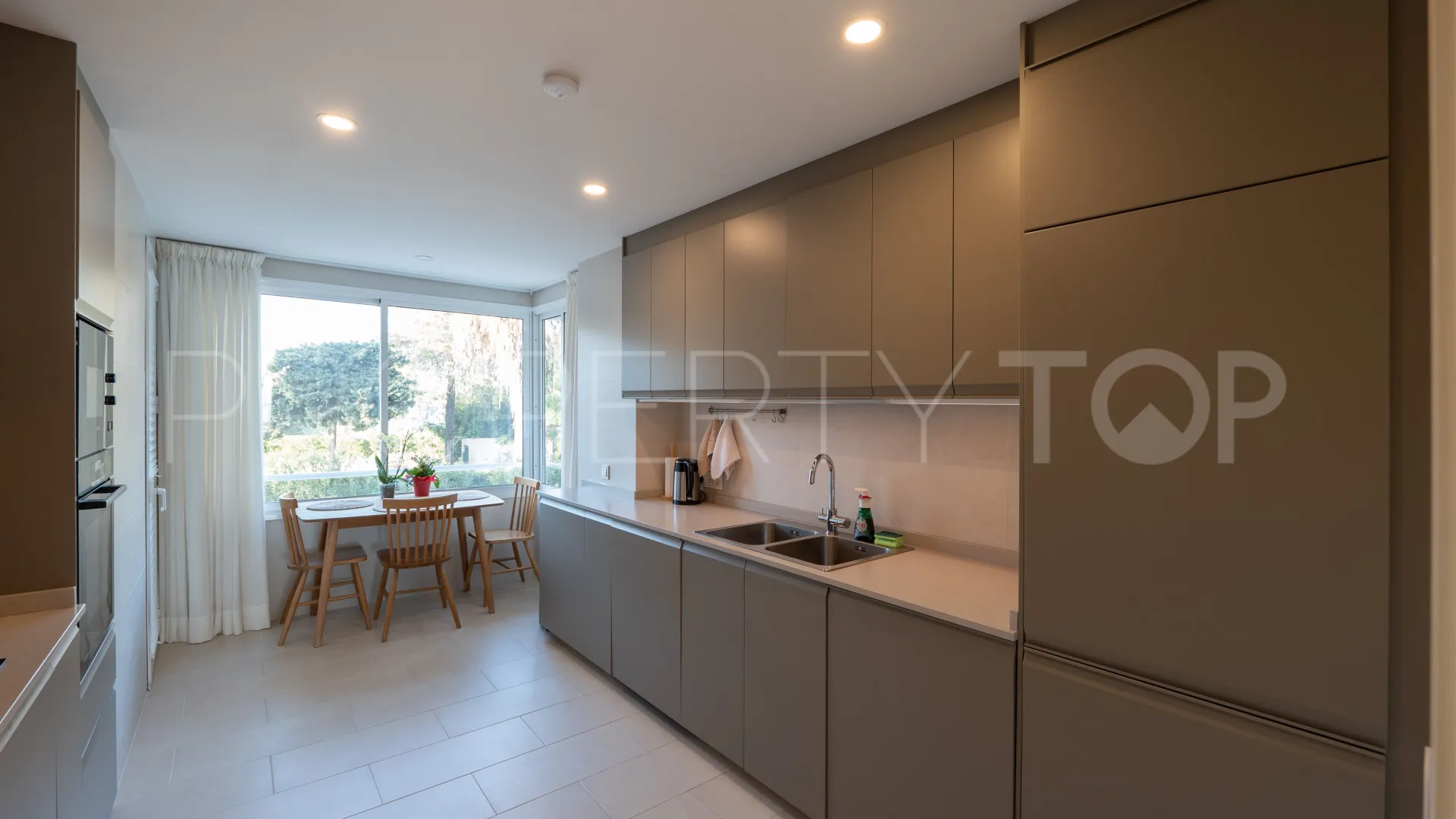 Apartment in Los Granados Playa for sale
