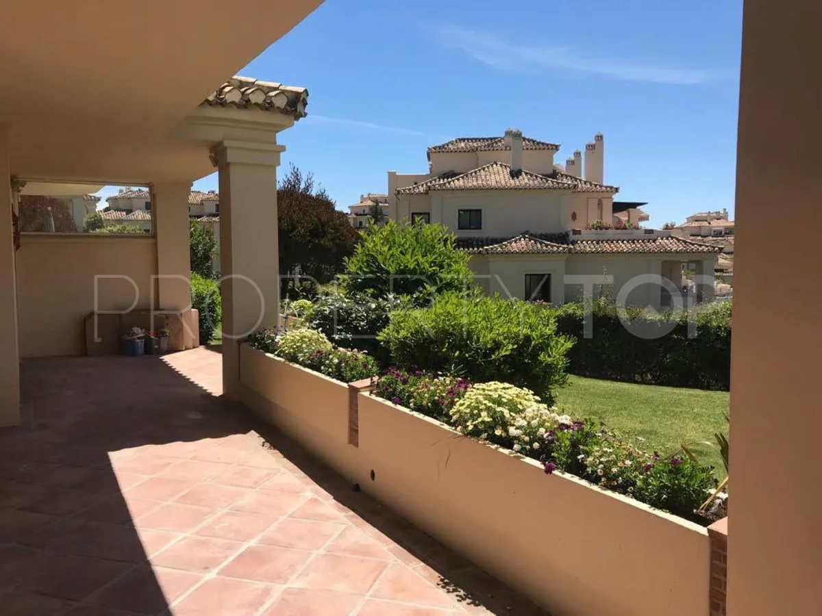 Benahavis, apartamento planta baja de 2 dormitorios en venta
