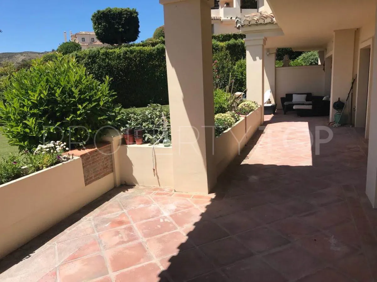 Benahavis, apartamento planta baja de 2 dormitorios en venta