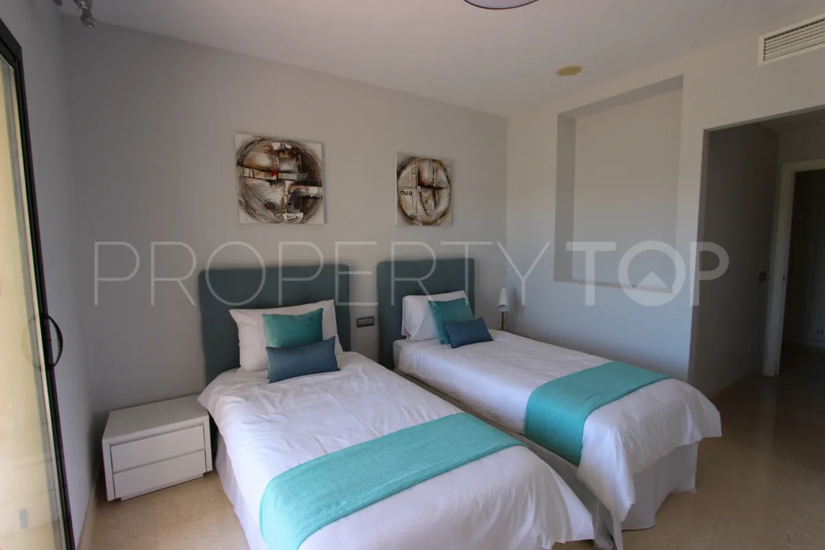 Benahavis, apartamento planta baja de 2 dormitorios en venta