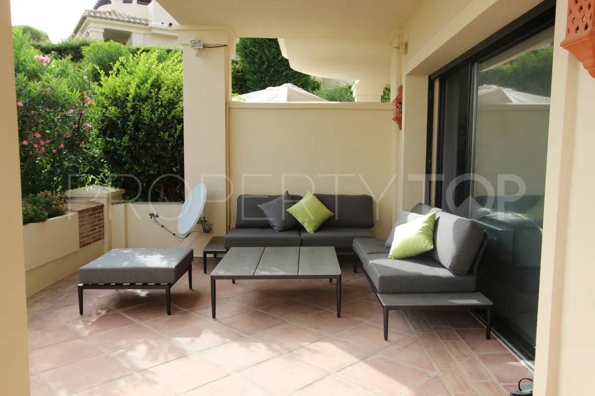 Benahavis, apartamento planta baja de 2 dormitorios en venta