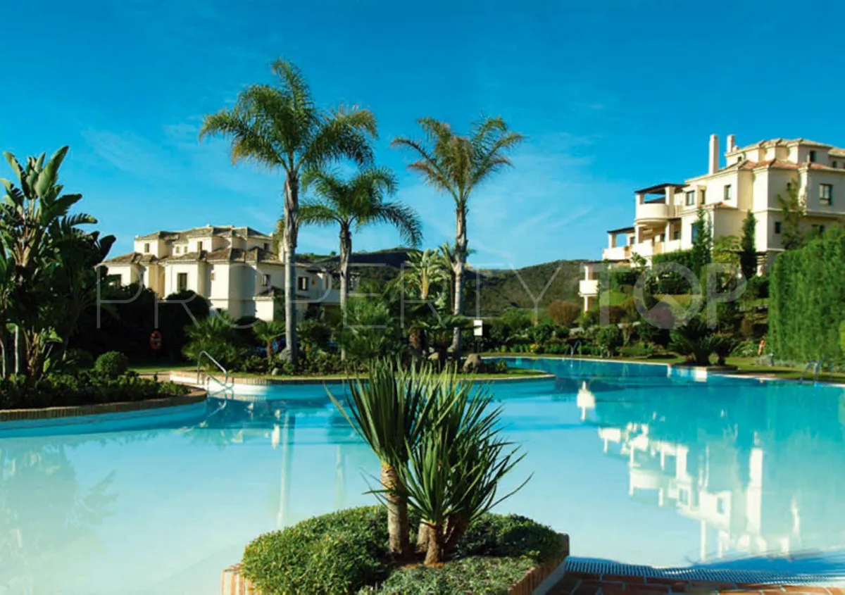Benahavis, apartamento planta baja de 2 dormitorios en venta