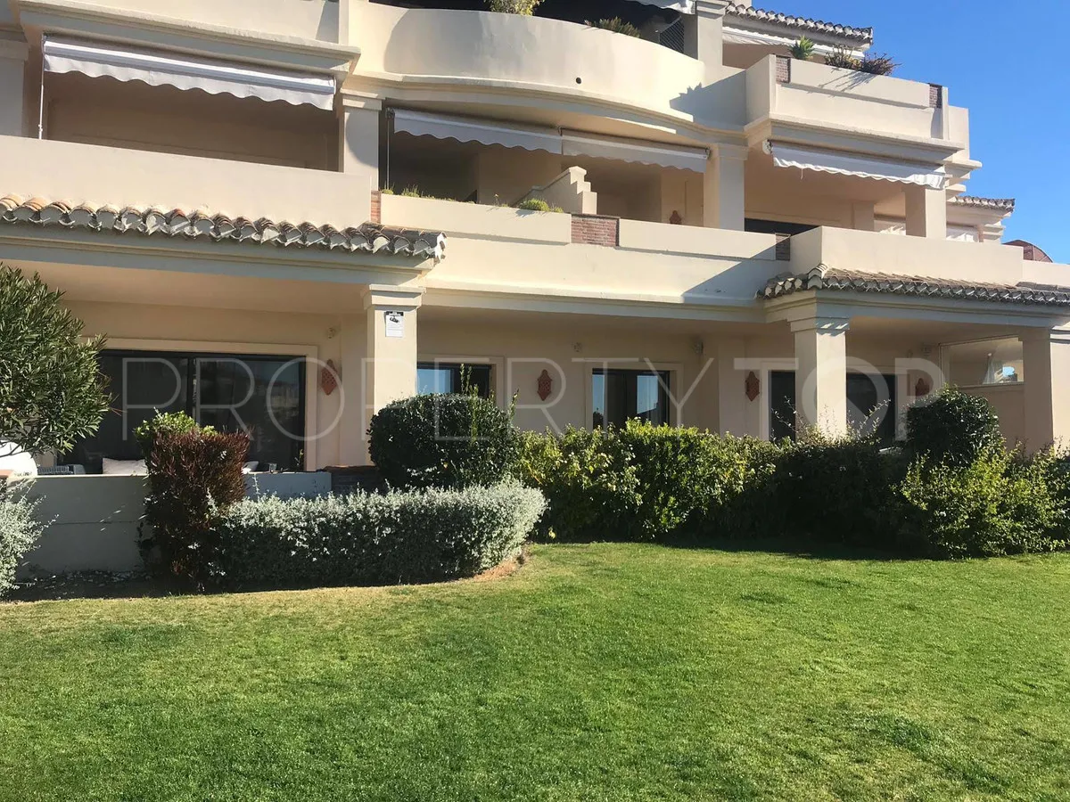 Benahavis, apartamento planta baja de 2 dormitorios en venta