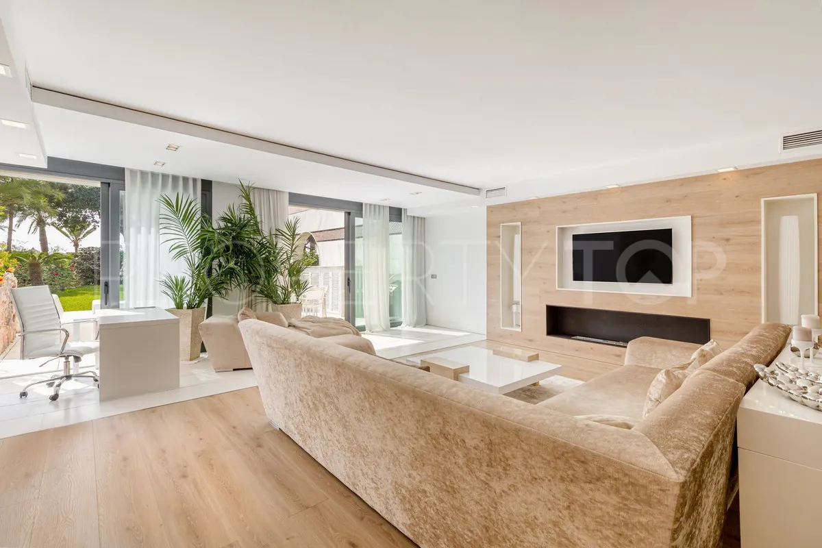 Apartamento planta baja en venta en Gray D'Albion