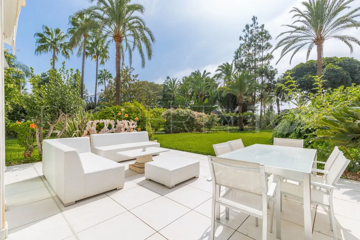 Apartamento planta baja en venta en Gray D'Albion