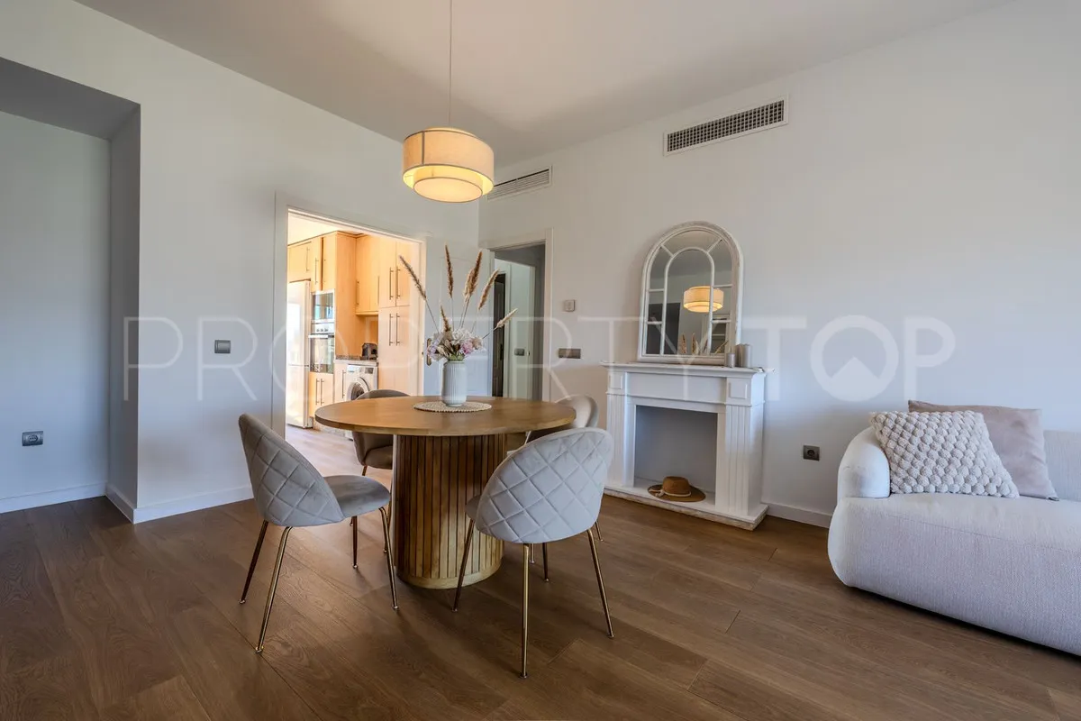 2 bedrooms penthouse in Benahavis for sale