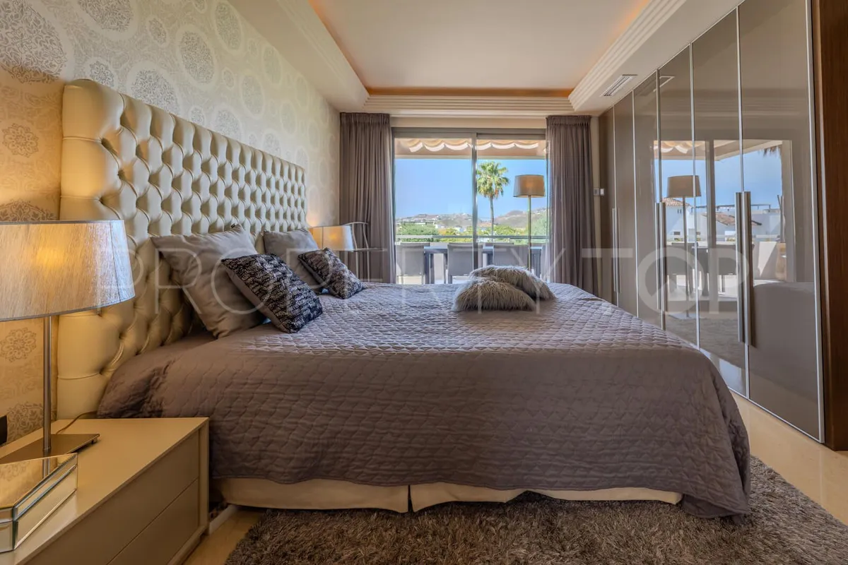 For sale Benahavis 3 bedrooms ground floor apartment