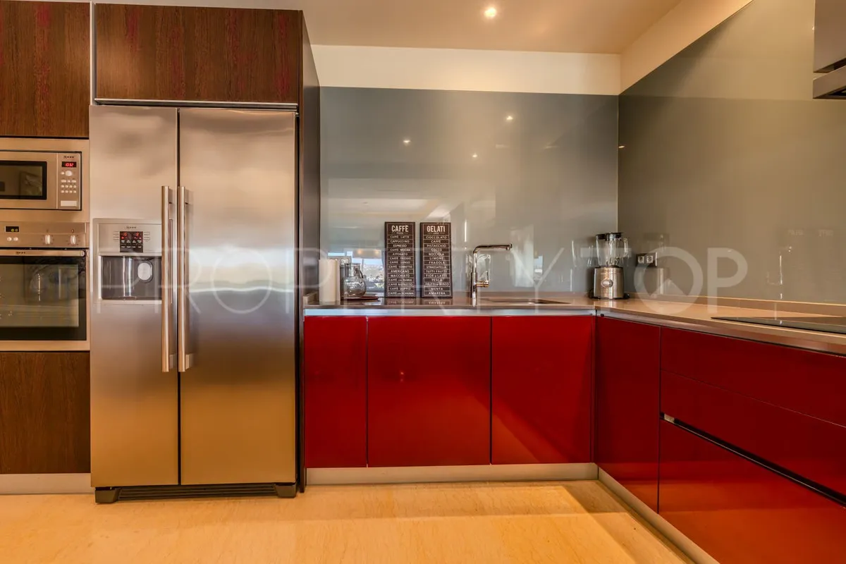 For sale Benahavis 3 bedrooms ground floor apartment
