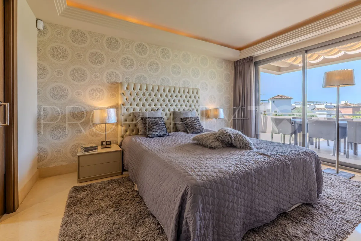 For sale Benahavis 3 bedrooms ground floor apartment