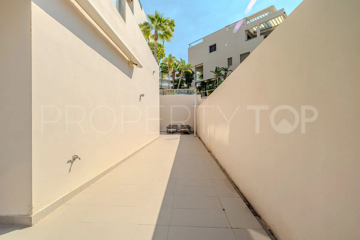 For sale Benahavis 3 bedrooms ground floor apartment