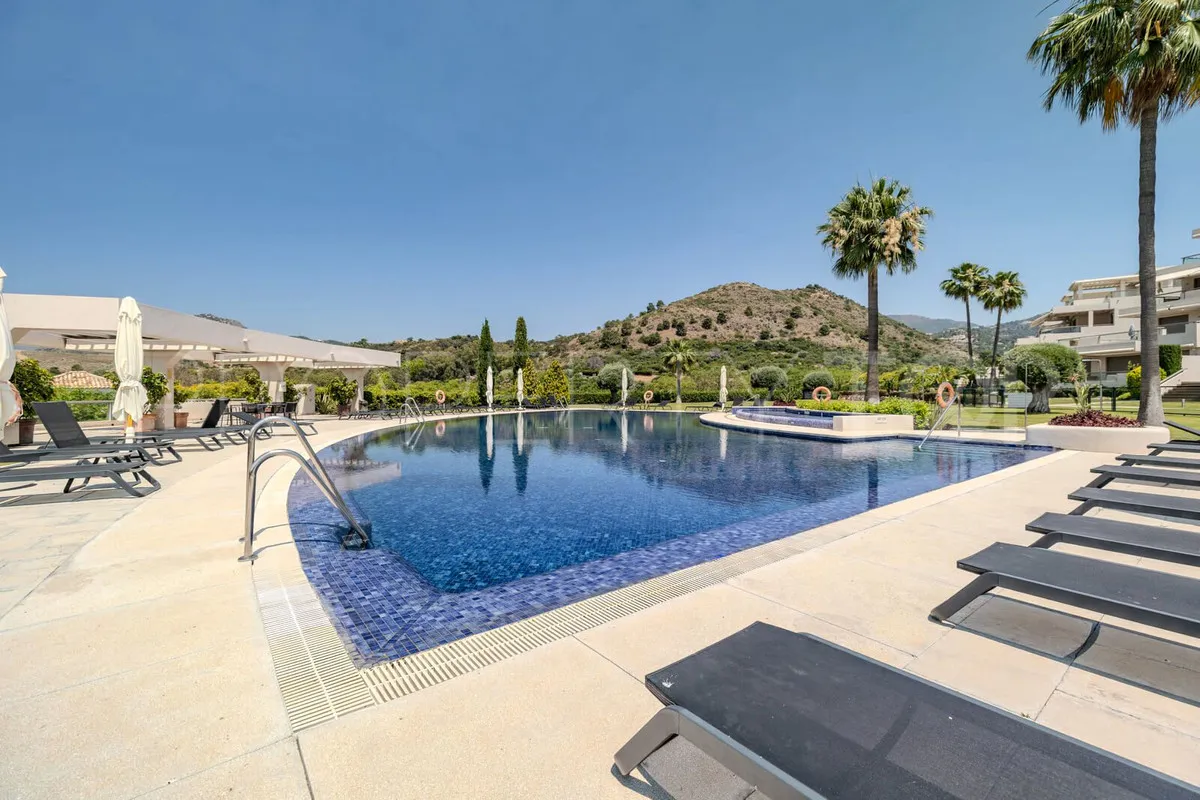 For sale Benahavis 3 bedrooms ground floor apartment
