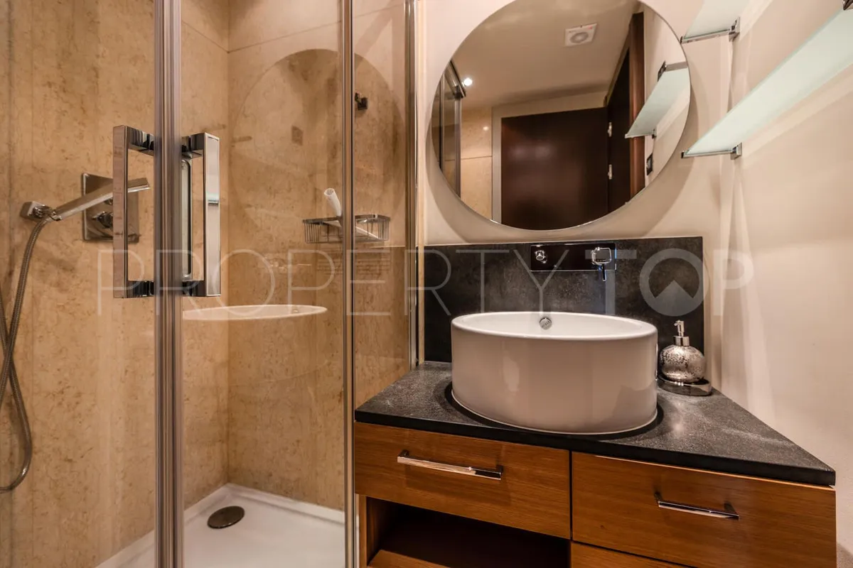 For sale Benahavis 3 bedrooms ground floor apartment