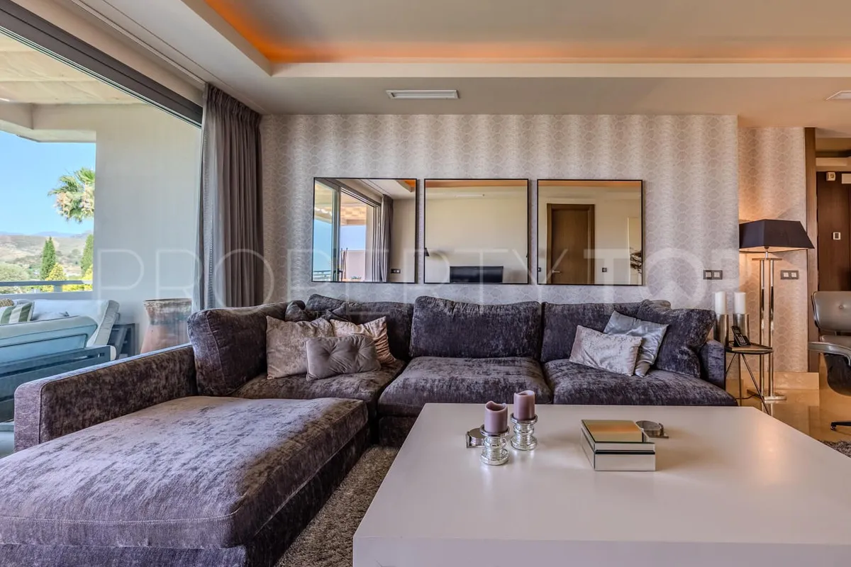 For sale Benahavis 3 bedrooms ground floor apartment
