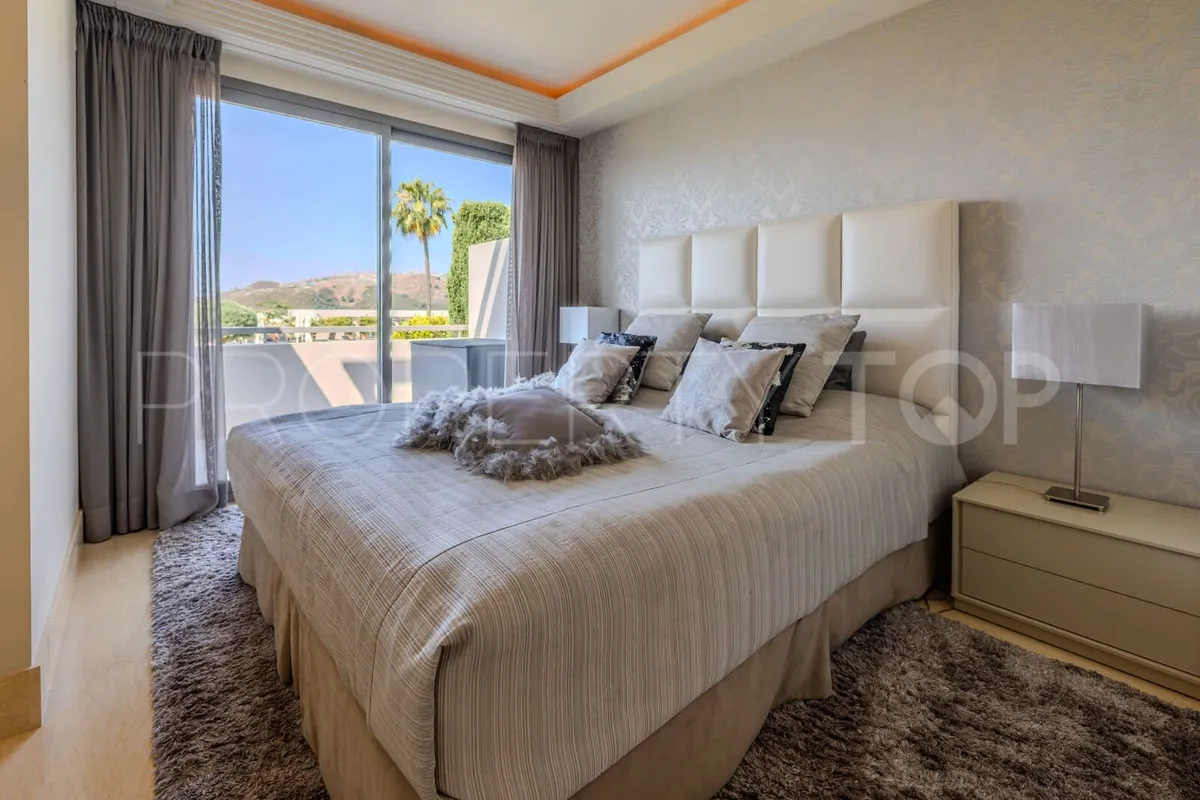 For sale Benahavis 3 bedrooms ground floor apartment