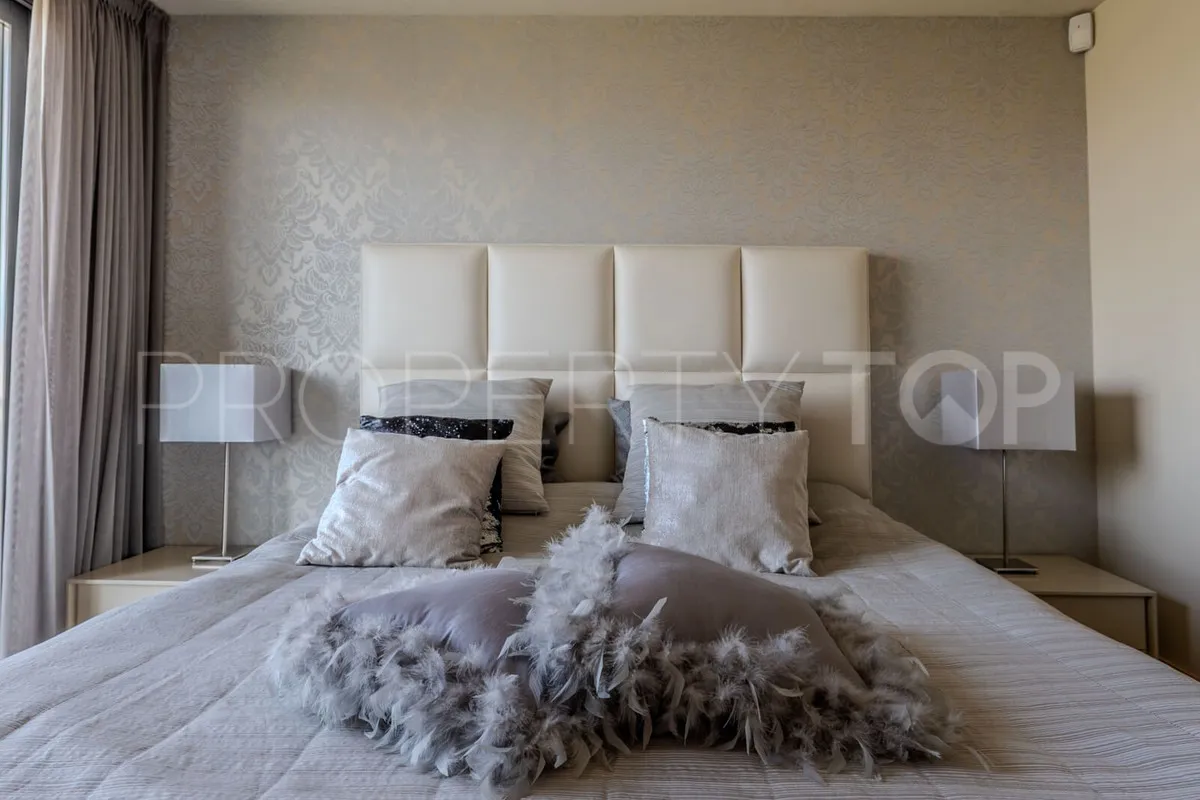 For sale Benahavis 3 bedrooms ground floor apartment