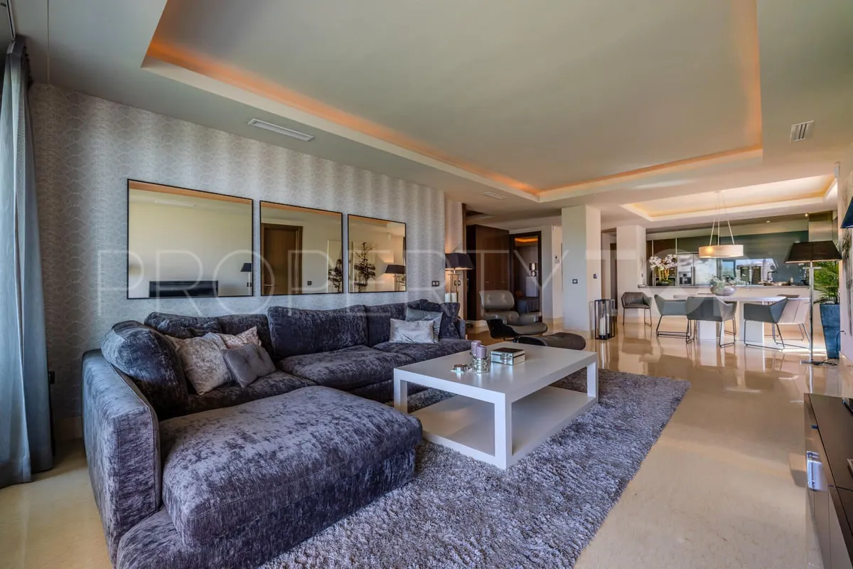 For sale Benahavis 3 bedrooms ground floor apartment