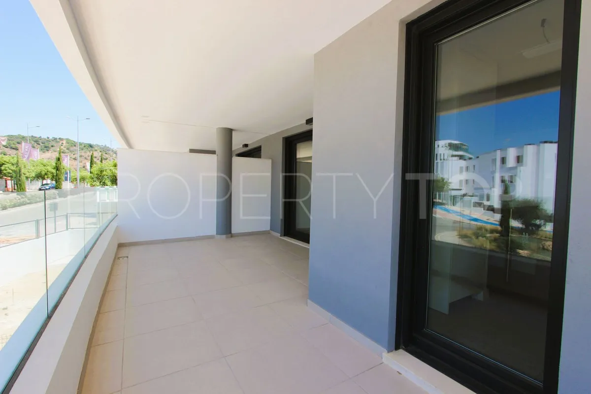 Apartamento en venta con 2 dormitorios en Estepona
