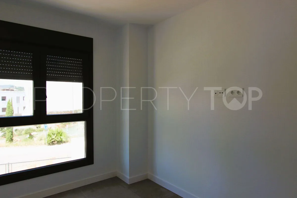 Apartamento en venta con 2 dormitorios en Estepona